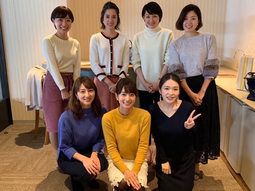 石川愛さんのインスタグラム写真 - (石川愛Instagram)「* 先日のホークスファンフェスティバルにて。 毎年この日は美しいお姉様方に会えて、 目の保養になるのです🙏💓 #sbhawks #ファンフェスティバル #加藤和子さん #海里さん  #小野口奈々アナ #山﨑萌絵アナ #小野彩香アナ #武田伊央アナ」11月28日 19時07分 - aiishikawa_fbs