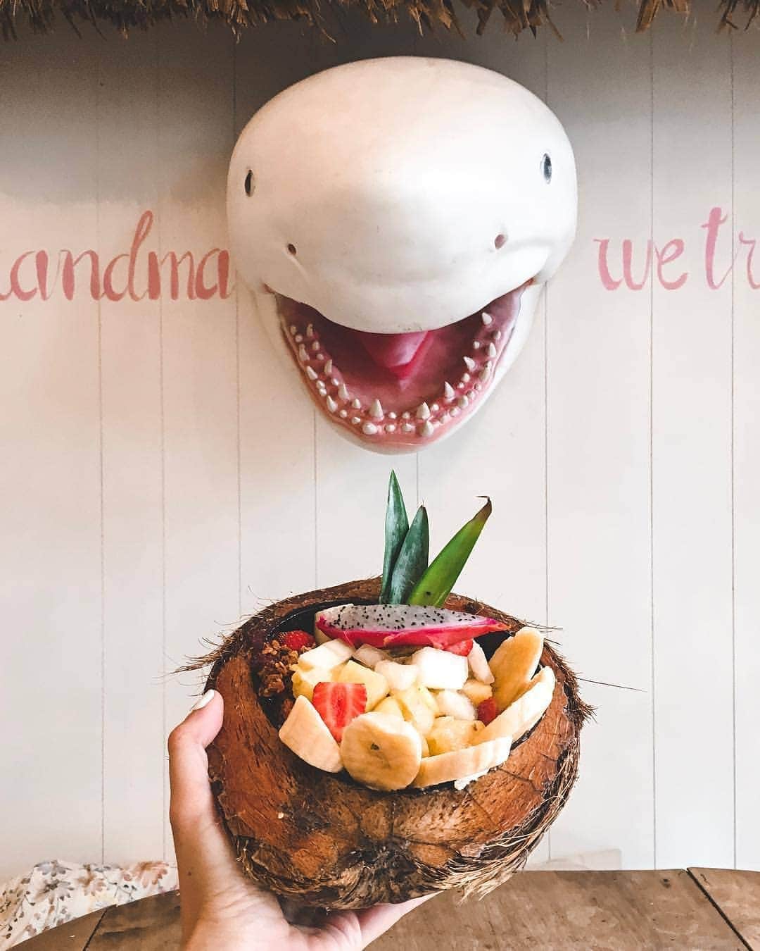 Top Dog Photoのインスタグラム：「TOP Barcelona 🥘 @brunchandcake 📷 por @kaaaaaaaaaaat •  #topbarcelonaresto Visita la galería de nuestro artista destacado para conocerlo y darle cariño !! Look at the featured gallery to share the L❤️VE #communityfirst」