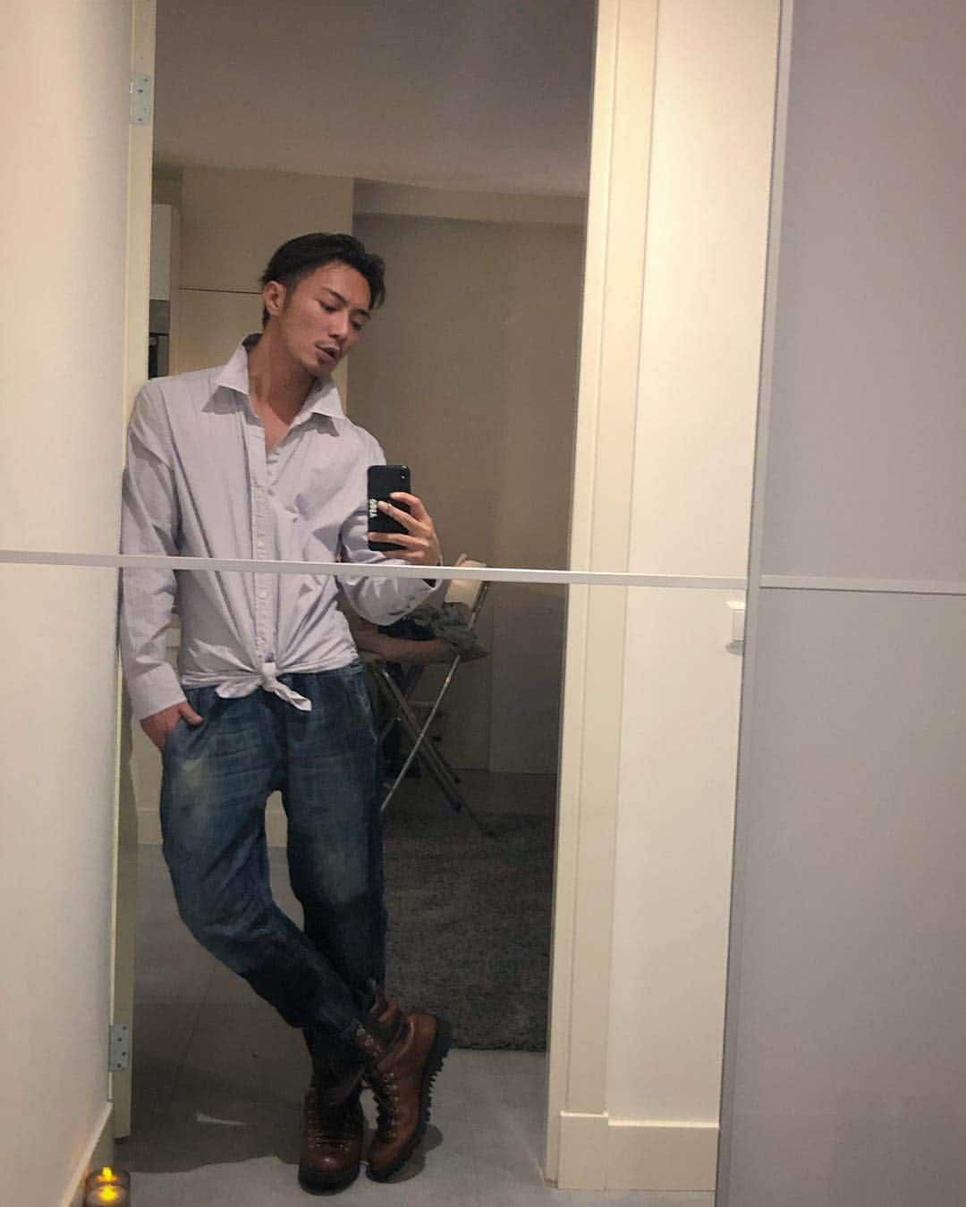 平宮博重さんのインスタグラム写真 - (平宮博重Instagram)「Day off  I haven’t talked with anyone today. I’m going out from now .My voice will be hoarsely haha #dayoff #goout #lazy#gapshirt #levis #gucciboots」11月29日 7時49分 - hiroshige_narimiya