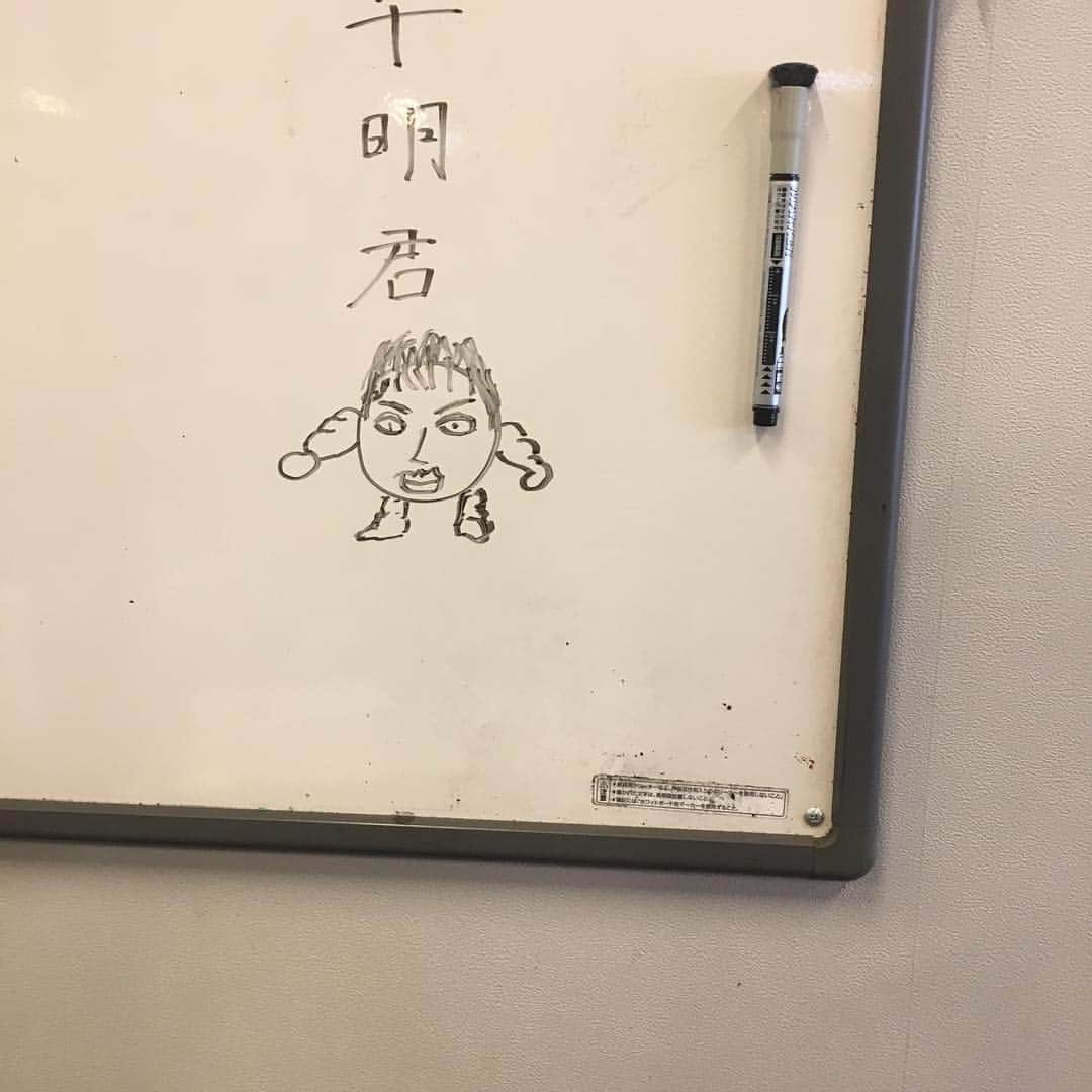 のインスタグラム：「#桜井作#ウエイト中落書き」