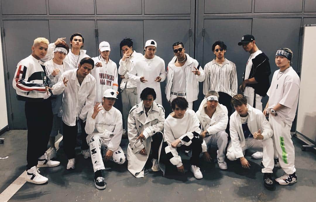 THE RAMPAGE from EXILE TRIBEさんのインスタグラム写真 - (THE RAMPAGE from EXILE TRIBEInstagram)「登坂広臣さんのアリーナツアー『FULL MOON』の埼玉公演2日間にオープニングアクトとして出演させて頂きました‼️ 登坂さん今回は出演させて頂きありがとうございました✨ そして会場で一緒に盛り上がって下さった皆さんありがとうございました😊  この2日間で得た経験を来年のRAMPAGEアリーナツアー「THROW YA FIST」に活かせるように頑張りたいと思います🔥 THE RAMPAGE」11月29日 22時12分 - the_rampage_official