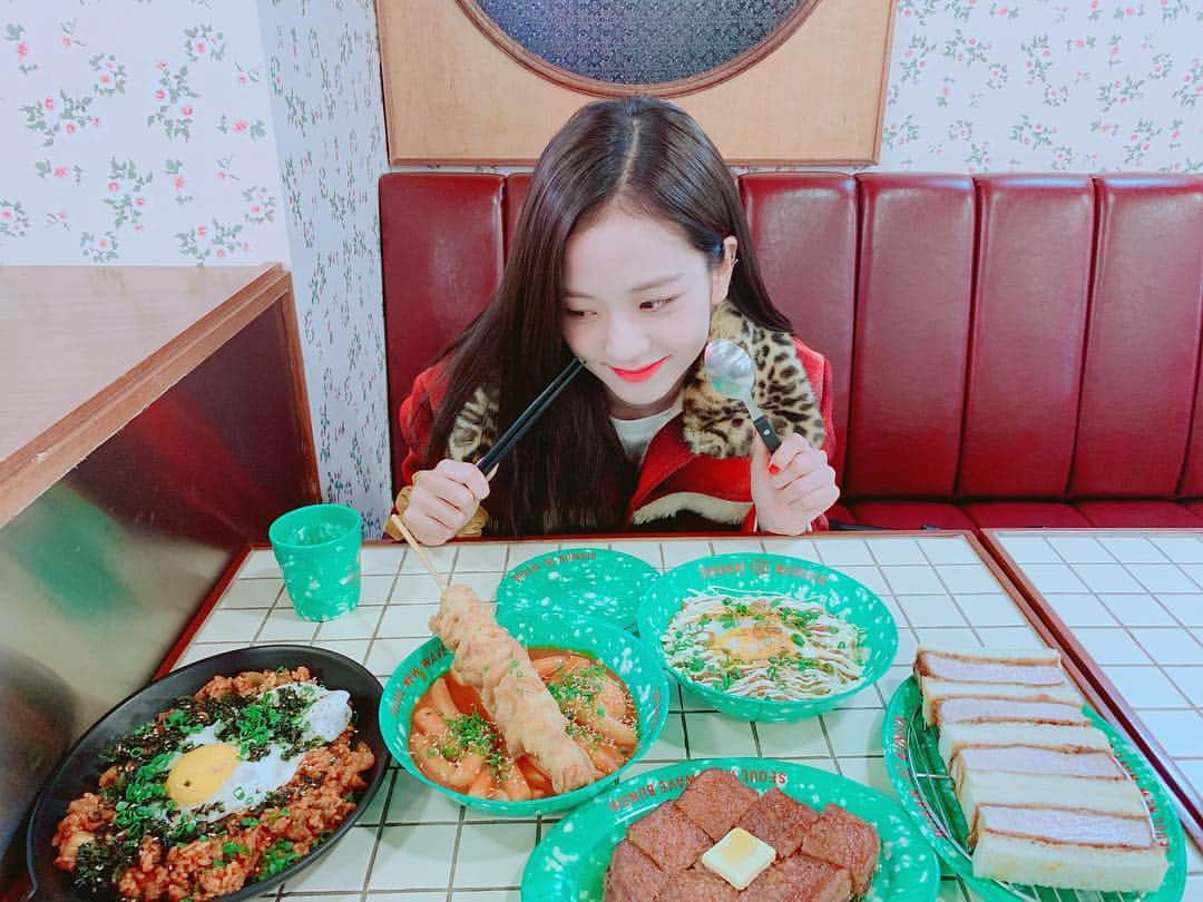 ジスさんのインスタグラム写真 - (ジスInstagram)「모두들 저녁 드셨나요?☺️❣️」11月29日 17時51分 - sooyaaa__