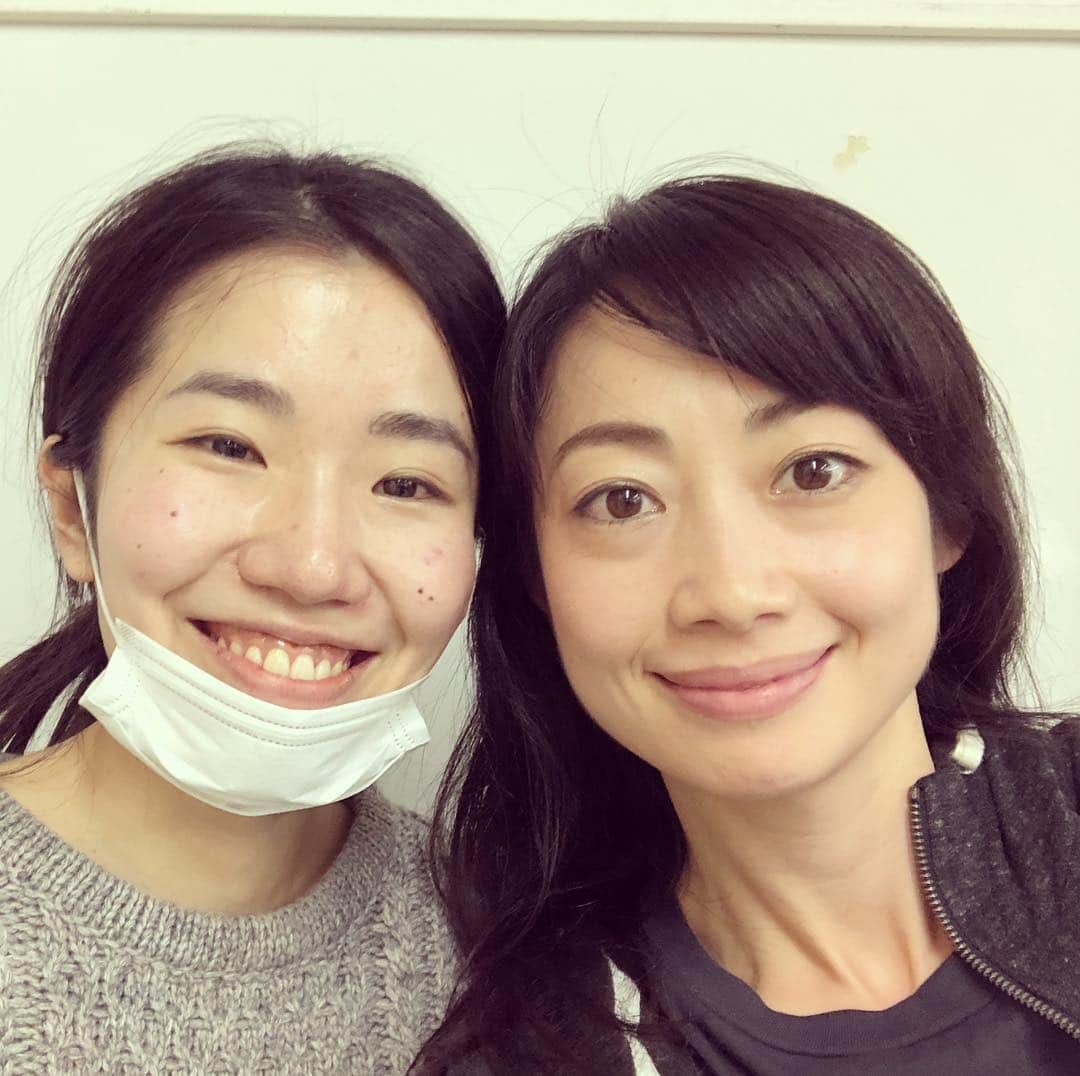 肘井美佳さんのインスタグラム写真 - (肘井美佳Instagram)「During reharsal... 共演のずるちゃんとパチリ！  #stageplay #reharsal #ジーザスクライストレディオスター #お稽古中 #観にきてね、絶対！」11月29日 18時07分 - mikahijii