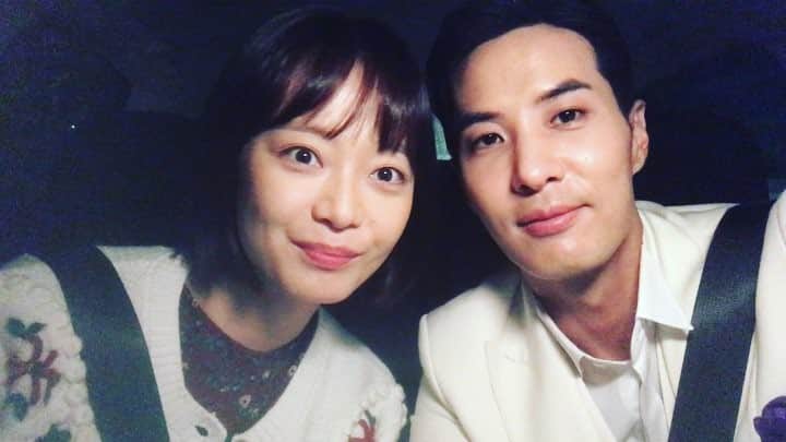 キム・ジソクのインスタグラム：「. 말도 안하고 찍었는데 이렇게 호흡맞기 있다구??👏👫 미친3회 28시간 뒤에 또 여러분들께 훅 들어갑니다📺💕 우린 홍보요정🧚‍♀️」