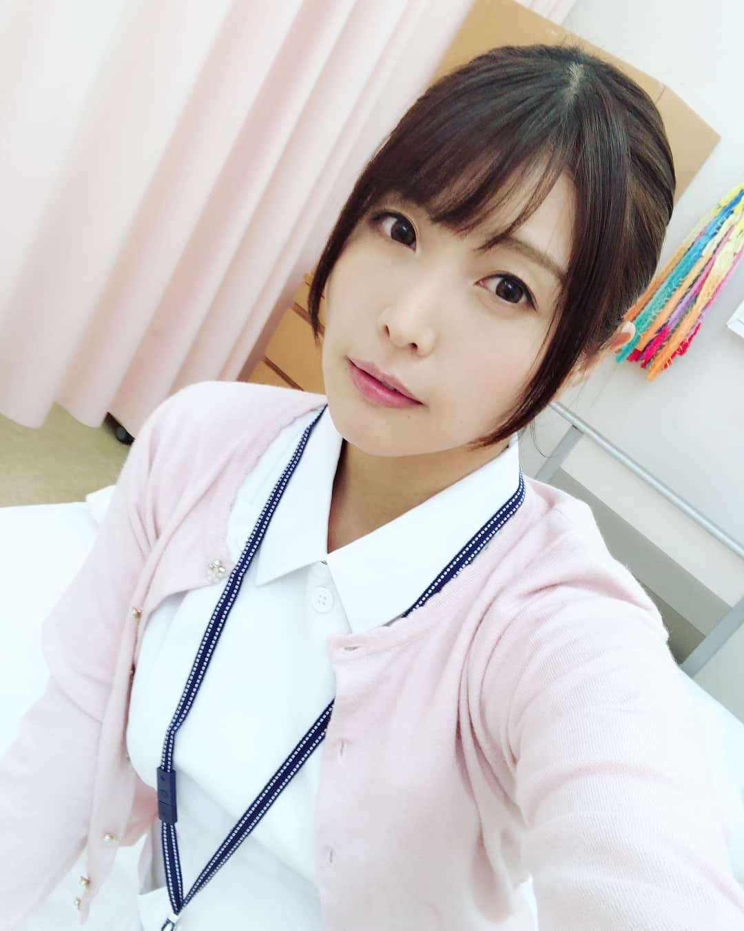 新村あかりのインスタグラム：「最近多いナース役☺️💕 ナース顔と言われます😳（？）」