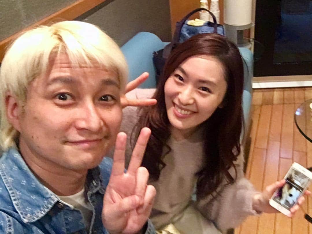 NAOTOさんのインスタグラム写真 - (NAOTOInstagram)「おはようございます。 昨日はTDチェックの後、三角関係feat.三浦拓也さんのレコーディングへ。 園田くん、千裕ちゃん、三浦くんはもちろん、村石さん、紺ちゃんと楽しくレコーディング出来ました。 打ち合わせに来てたRyu mihoさんとも会えて嬉しかったです。 #三角関係feat三浦拓也 #園田涼 #山崎千裕 #三浦拓也 #村石雅行 #紺野光弘 #ryumiho」11月30日 14時13分 - naoto_poper