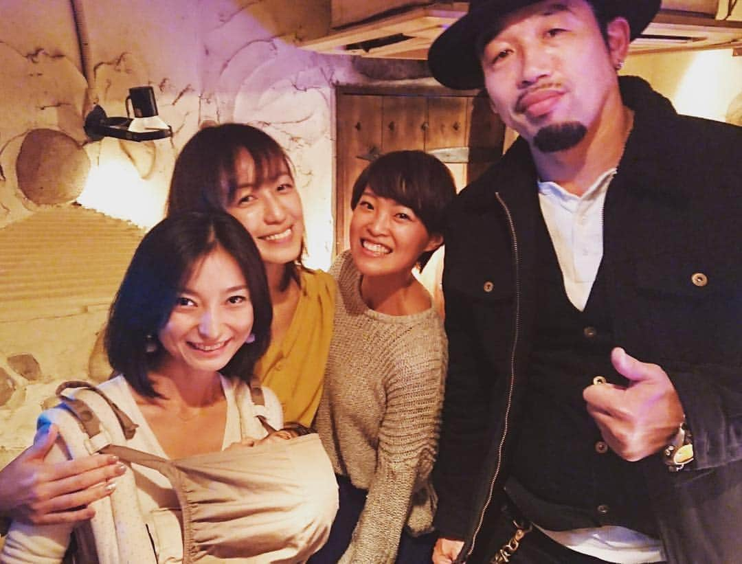 及川奈央さんのインスタグラム写真 - (及川奈央Instagram)「#芸能人カレー部 #カレー部 #10年以上ぶり #再会 #森下千里 #ミラクルひかる #武蔵 #初期メンバー #集合 #仲間 #癒し #感謝」11月30日 14時21分 - naooikawa