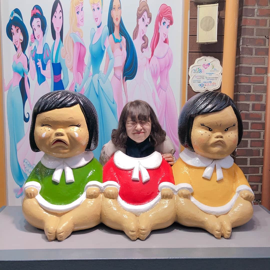 のインスタグラム：「思い出② この子たちはモンナニ人形っていうらしい」