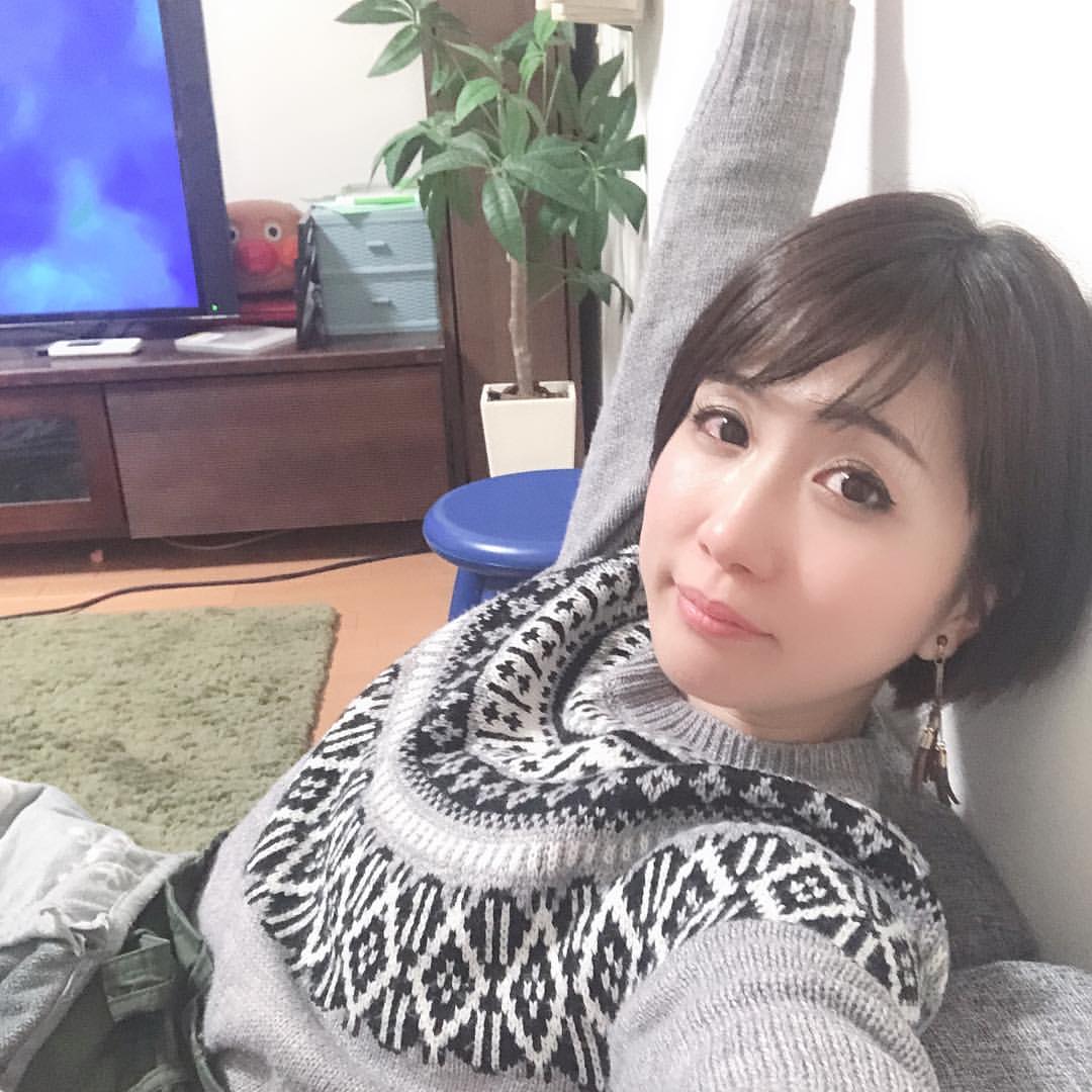 千葉あやさんのインスタグラム写真 - (千葉あやInstagram)「まだまだものまね王座決定戦は続きますー♡ . #ものまね王座決定戦 #坂本彩 #ジュディマリ #JUDYANDMARY #やらせて頂きました #1回戦敗退 😭😂」11月30日 20時47分 - aya_sakaya56