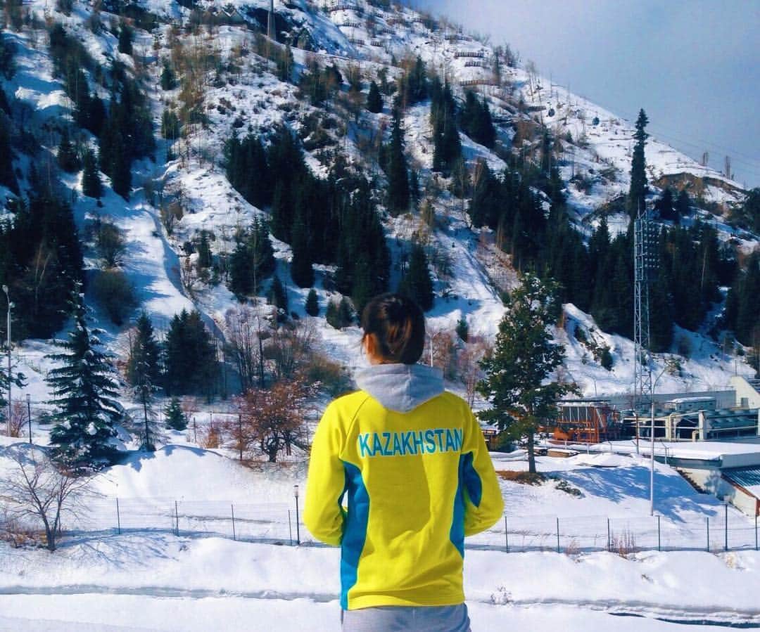 サビーナ・アルシンベコバさんのインスタグラム写真 - (サビーナ・アルシンベコバInstagram)「Proud to being Kazakh girl 🇰🇿」11月30日 21時21分 - altynbekova_20