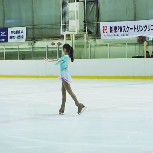 岡本麻佑のインスタグラム：「. スケートのこと全然載せないって言われたのでたまには載せてみます🙈💦笑 今シーズンはなかなかうまくいかない事も多かったけど1つ1つが最後で淡々と終わっていく😓頑張ろう、あと少し😌💫#フィギュアスケート#スケート#legendofthefall#載せな過ぎてやめた説浮上#爆笑#実はまだ現役#あと少し」
