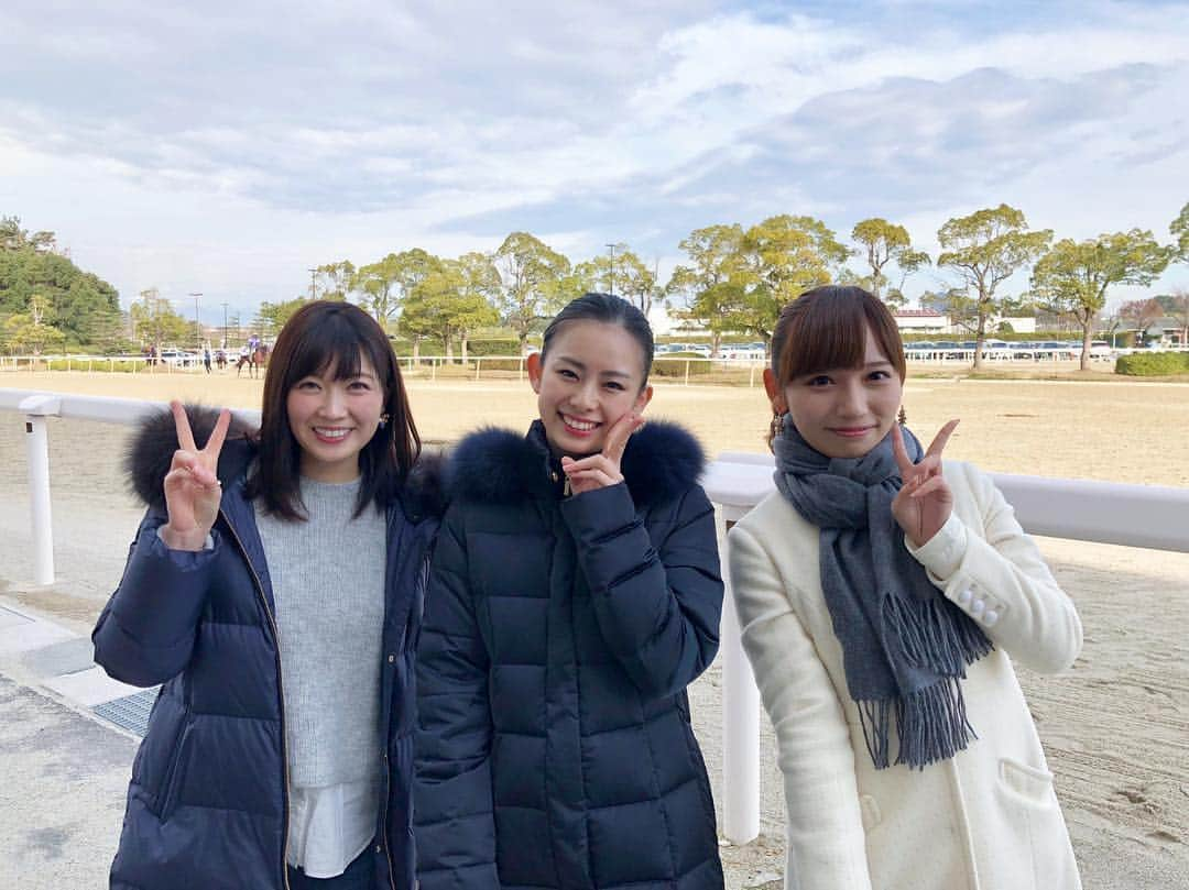 山口実香さんのインスタグラム写真 - (山口実香Instagram)「昨日は #阪神競馬場 へ🏇✨#タートピッ リポーター#東馬場なな ちゃん #磯道はるか ちゃんのイベントを見に行ってきました💗2年間本当にお疲れ様でした👏🏻😭 来年からは 佛圓万里菜さんと森田真理華さんが就任✨ちなみに佛圓ちゃんは事務所の後輩になります！！応援よろしくお願いします😄」12月29日 20時35分 - yama.mikan