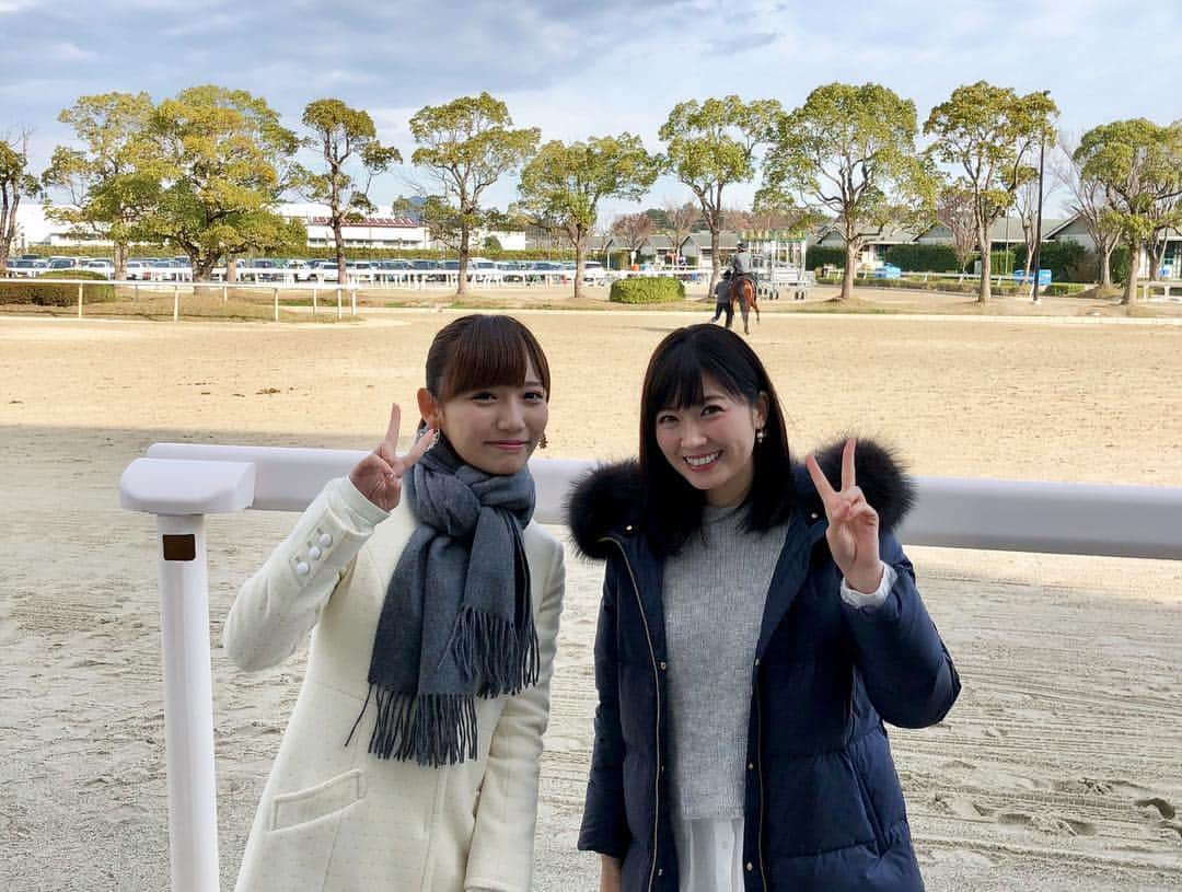 山口実香さんのインスタグラム写真 - (山口実香Instagram)「昨日は #阪神競馬場 へ🏇✨#タートピッ リポーター#東馬場なな ちゃん #磯道はるか ちゃんのイベントを見に行ってきました💗2年間本当にお疲れ様でした👏🏻😭 来年からは 佛圓万里菜さんと森田真理華さんが就任✨ちなみに佛圓ちゃんは事務所の後輩になります！！応援よろしくお願いします😄」12月29日 20時35分 - yama.mikan