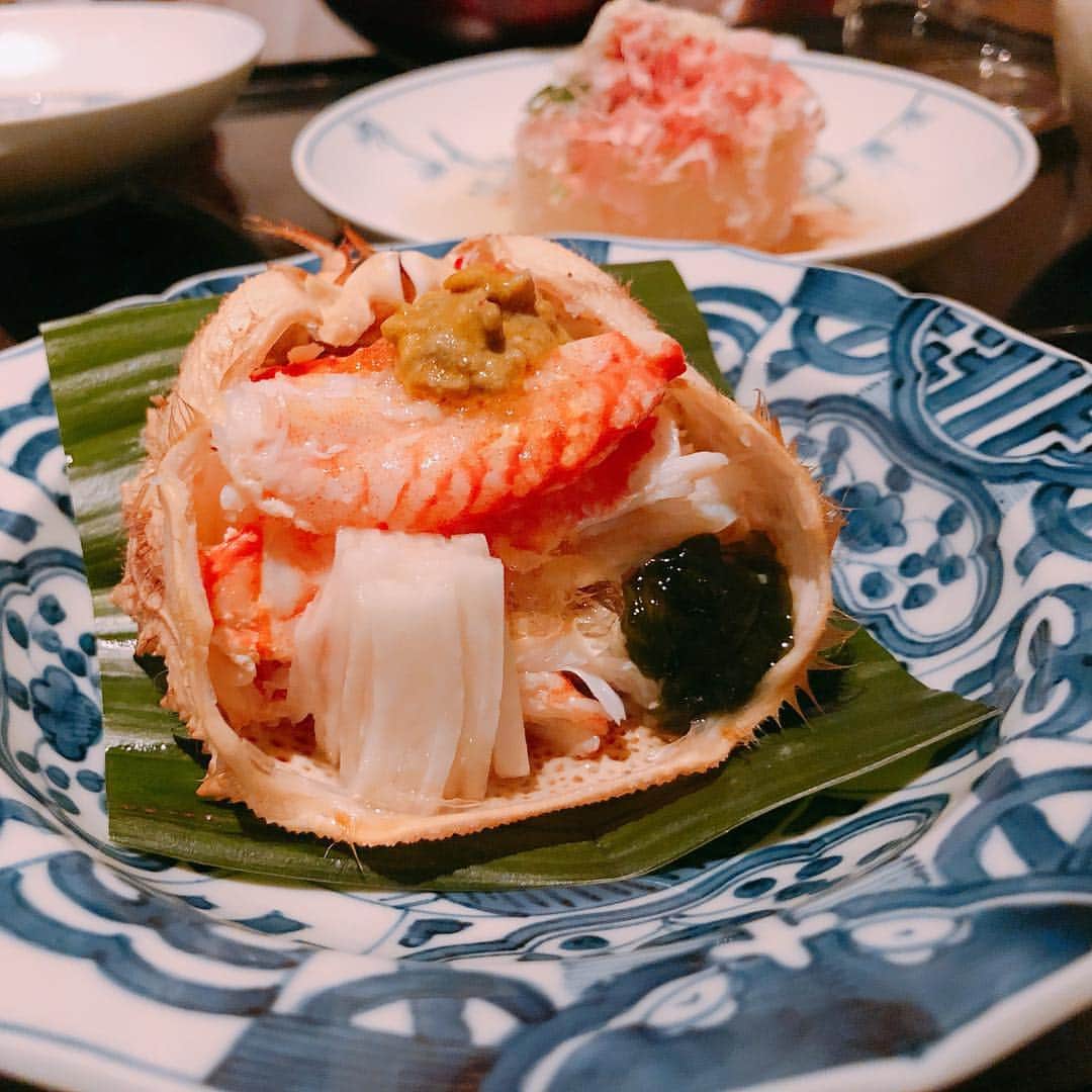 菊地亜美さんのインスタグラム写真 - (菊地亜美Instagram)「もはや一周回って ありのままでiPhoneの通常カメラ📸🔥🤣🤣 私のクマもシワもそのままだしん😝 忘年会で美味しいもの食べに🥺🧡 #ライラップ」12月29日 20時49分 - amikikuchi0905
