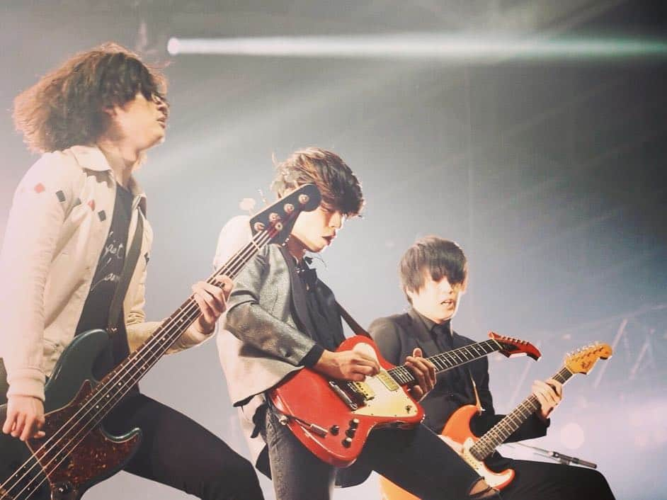 [ALEXANDROS]さんのインスタグラム写真 - ([ALEXANDROS]Instagram)「CDJ出演してきました。観ていただいた方ありがとうございました。今年最後のライブ、最高でした、ありがとう。また来年、よいお年を。洋平まーひろぜトヤス #alexandros #フェスでよくみるやつ #cdj1819  #さいたまスーパーアリーナお待ちしております」12月29日 21時05分 - alexandros_official_insta