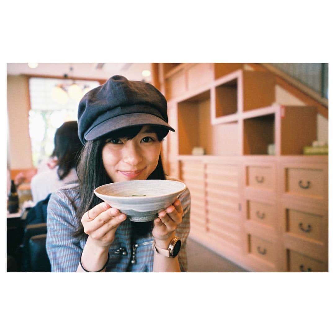 芳根京子さんのインスタグラム写真 - (芳根京子Instagram)「2018年は 抹茶が美味しいと思えたり ピーマンが好きになったり 味覚が大きく変わった、と思う☺︎ #film  #2018  #京都 #まだ髪が長い😳  #ショート好評で嬉しいです。 #ロンハー見てくださった皆様 #ありがとうございました☺︎ #来年は #にんじんを好きになりたい #🥕」12月29日 23時57分 - yoshinekyoko