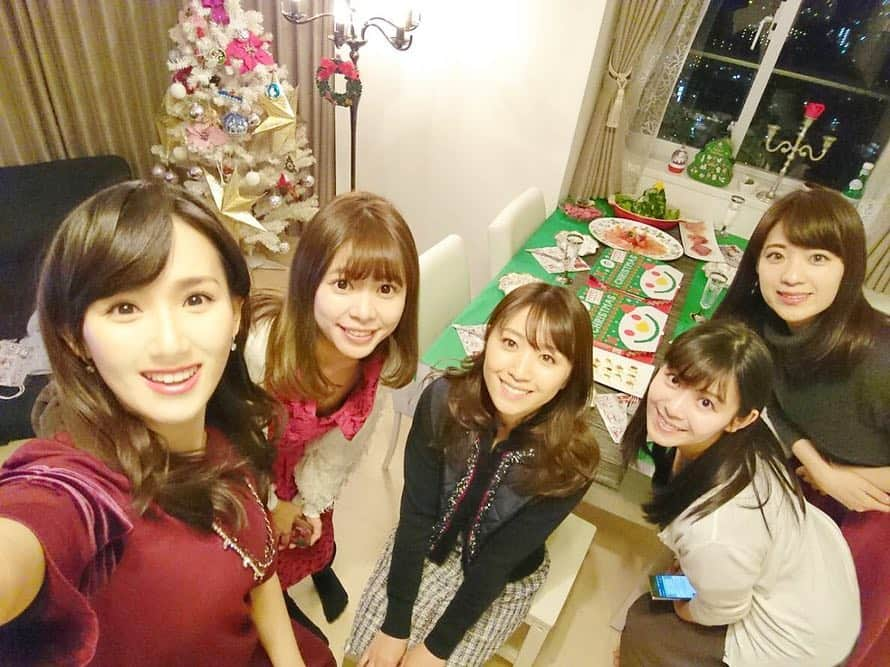 野澤美仁さんのインスタグラム写真 - (野澤美仁Instagram)「クリスマス会💗今年も楽しかった🎄🎄#christmas #christmasparty #friends#pizza#クリスマス#ピザ#ブロッコリー#ツリー#ピザハット#女子会」12月26日 7時32分 - misatonozawa0625