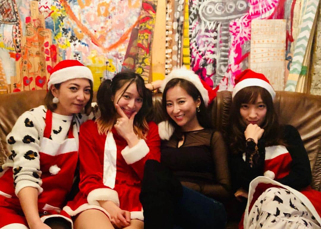 芹那さんのインスタグラム写真 - (芹那Instagram)「🌟🔔🎄👼🏻🎅🏻👼🏻🎄🔔🌟#Merrychristmas 2018 良い１日でした🙏🏻💝」12月25日 23時43分 - serinaofficial