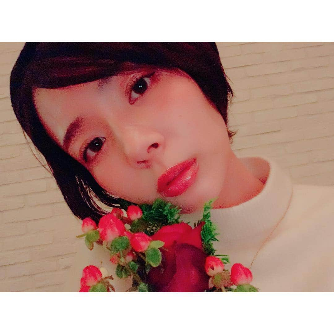 岡田紗佳さんのインスタグラム写真 - (岡田紗佳Instagram)「クリスマスが終わり、秒で世界が新年ムードに変わる🎍 一気に和だね🌅」12月26日 0時43分 - sayaka_okada