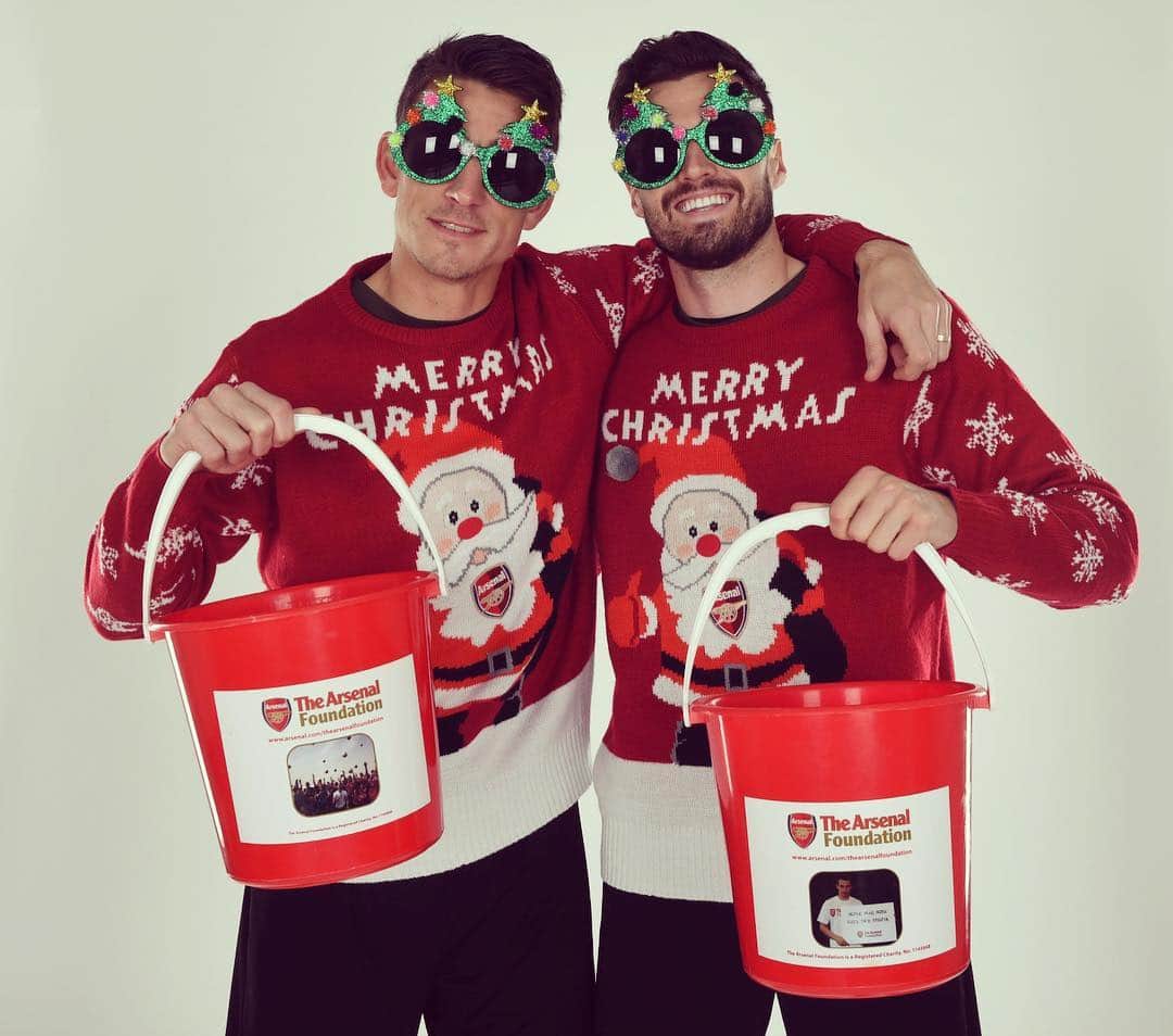 カール・ジェンキンソンのインスタグラム：「Merry Christmas from me and the skip」