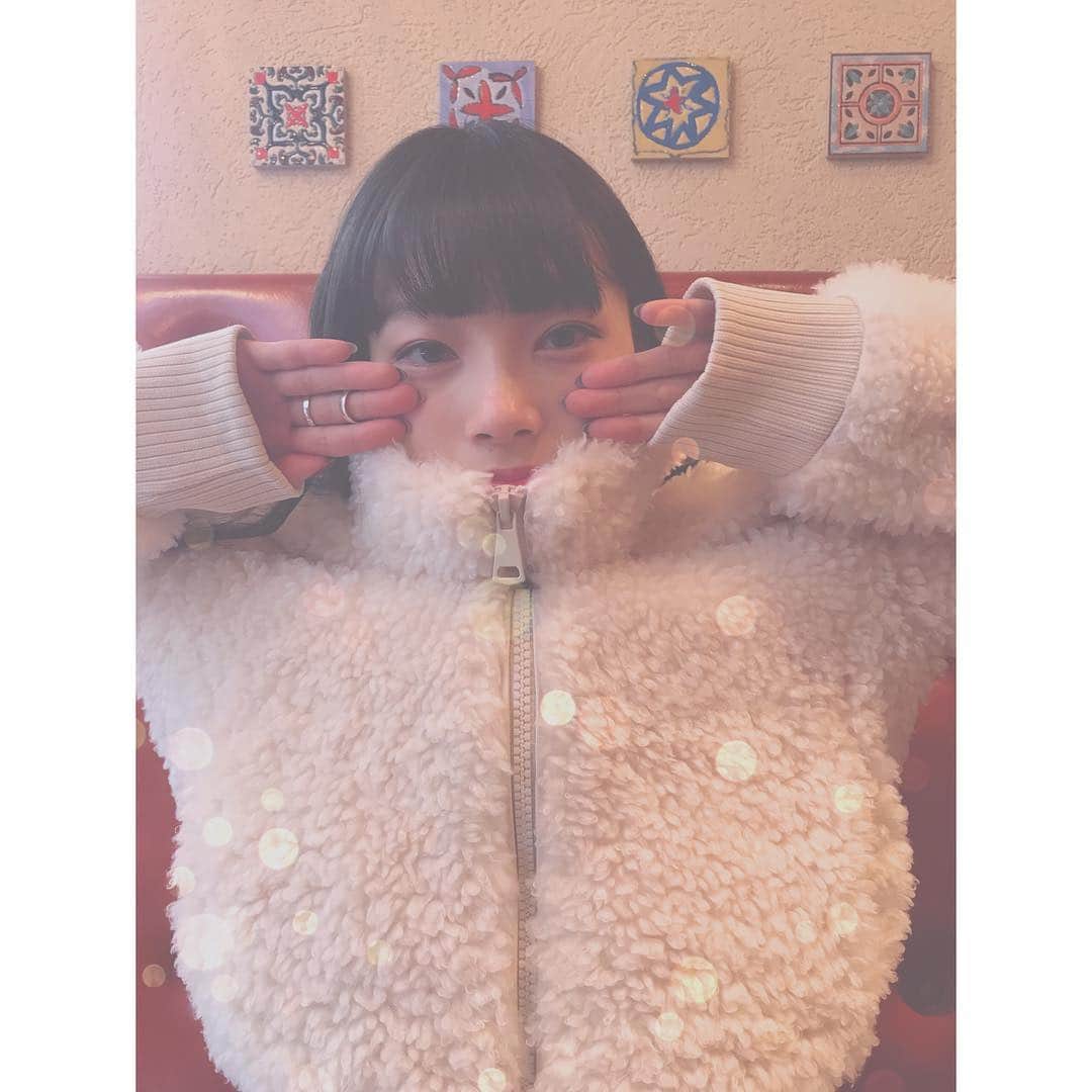 江田友莉亜さんのインスタグラム写真 - (江田友莉亜Instagram)「寒いねぇ❄︎もこもこ⛄️💙」12月26日 15時56分 - edayuri_official