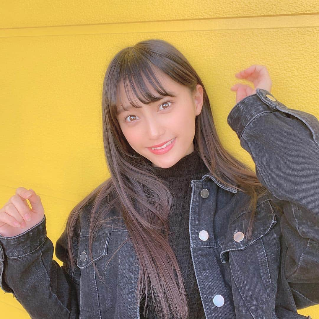 小山リーナさんのインスタグラム写真 - (小山リーナInstagram)「みんな今何してるの〜っ？🐝」12月26日 13時16分 - rina_koyama_box