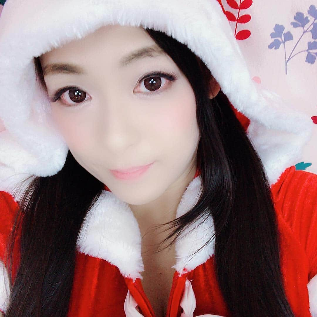 児玉るみのインスタグラム：「クリスマス前のFANZAさんのライブチャットイベントでるみサンタになった(о´∀`о)」