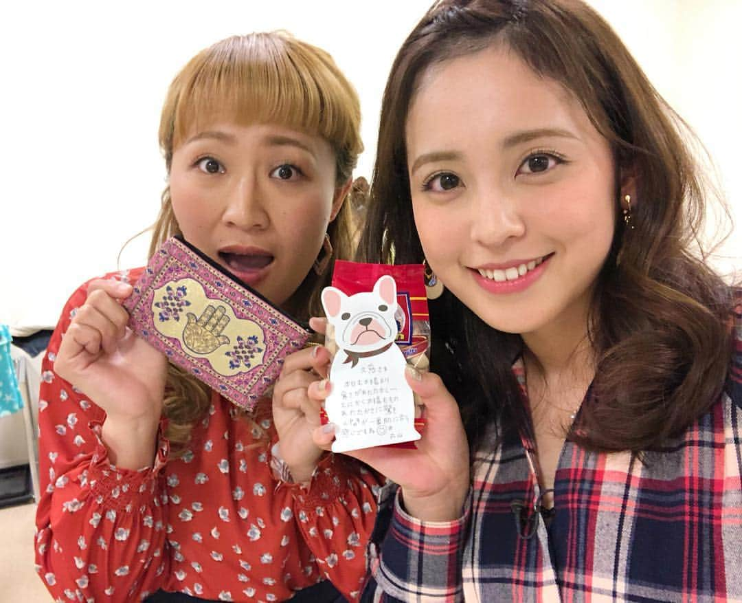 久慈暁子さんのインスタグラム写真 - (久慈暁子Instagram)「* 本日24:55〜 『ウケメン 』放送です😽 前回の放送からTwitterにて リアルな投票を勝ち抜いた 芸人さん10組中5組が出演します👦🏻 丸山さんからモロッコのお土産を いただきました🥺❤︎ * #ウケメン #丸山桂里奈 さん」12月26日 21時15分 - kuji_akiko