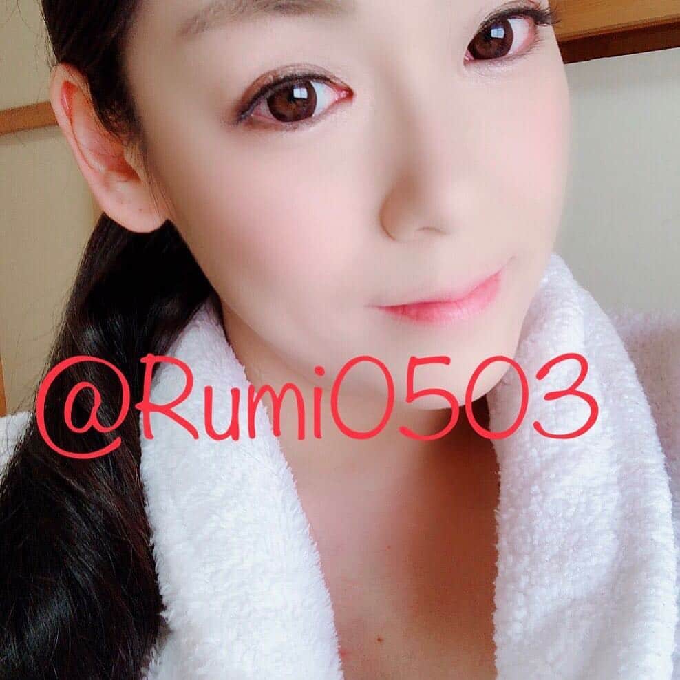 児玉るみのインスタグラム：「今日は年内最後の撮影でした♡ 安定のお母さん役（笑） 来年も沢山お母さん出来ますように(*´ー｀*)」
