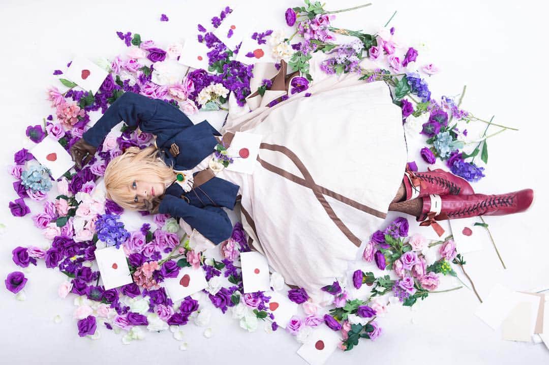 八木菜緒のインスタグラム：「溢れた写真②  #violetevergarden  #cosplay #C95」