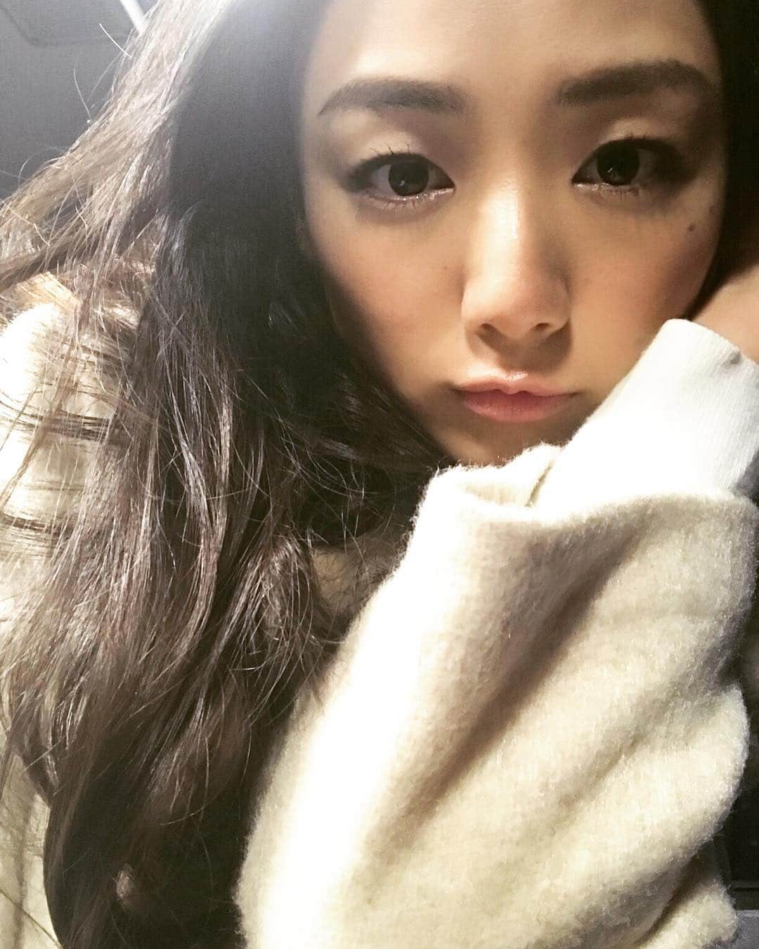 片山萌美さんのインスタグラム写真 - (片山萌美Instagram)「『ブスだってI LOVE YOU』  本日 24:20から！ #年の瀬ドラマ #ブスラブ #片山萌美」12月27日 21時06分 - moet_mi