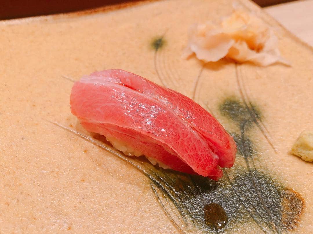 金田彩奈のグルメインスタ