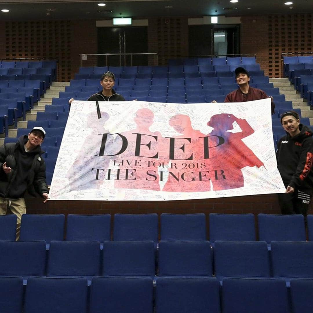 RYOさんのインスタグラム写真 - (RYOInstagram)「「DEEP LIVE TOUR 2018 ”THE SINGER”」長崎公演🔥 全公演終了いたしました!! たくさんの方にお越しいただき、そして応援していただき、感無量です😭 皆様、ありがとうございました!! サプライズもめちゃくちゃビックリしました〜🙏 このチームでのLIVE、最高でした!!」12月27日 15時30分 - deep_ryo