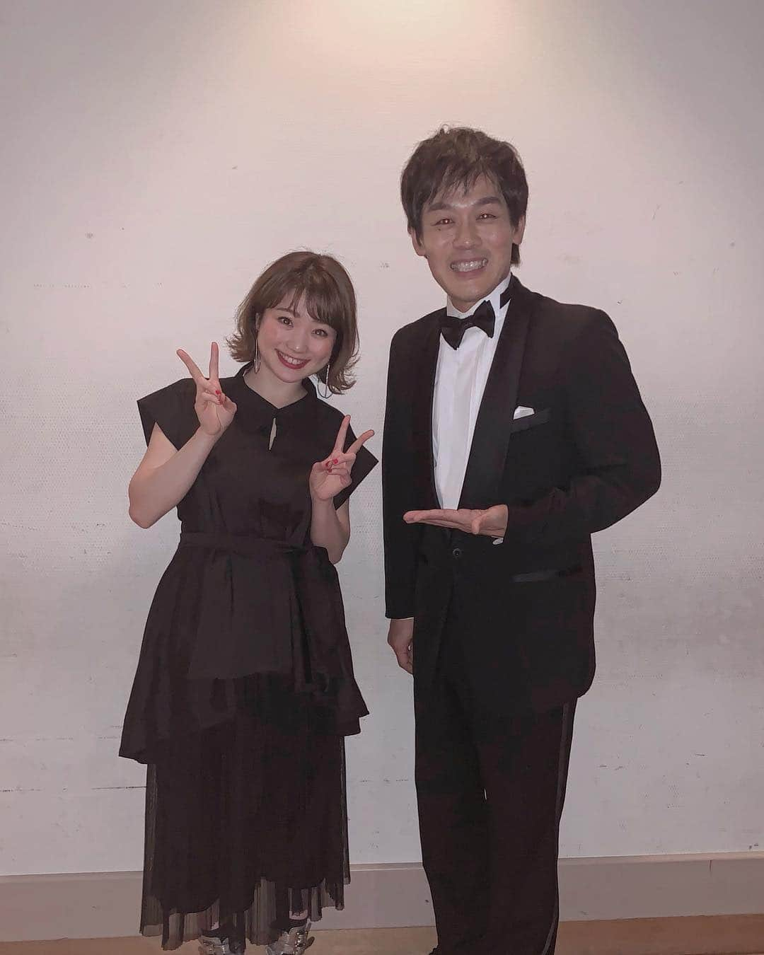 瀬川あやかさんのインスタグラム写真 - (瀬川あやかInstagram)「* 旭川西高の先輩 チームナックスの #森崎博之 さん。 ステージではちょこっとだけ西高校歌を歌いました。 すてきな先輩がいてすごく誇らしい。 兄さん（と呼ばせてください） またよろしくお願いいたします！！！」12月27日 18時09分 - segawa_ayaka