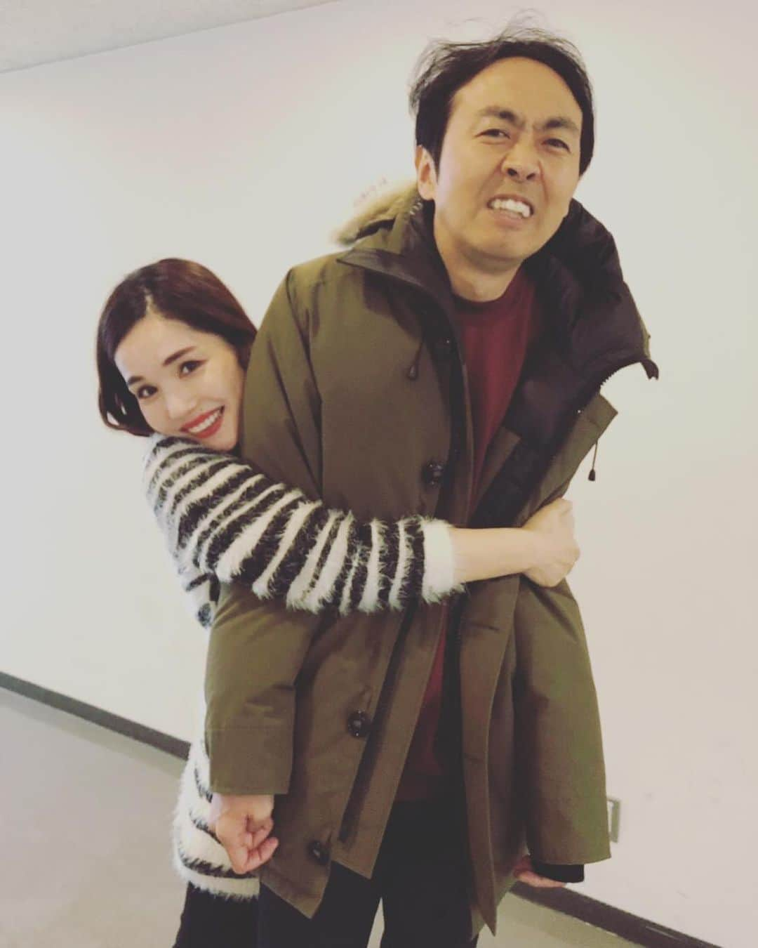 平野ノラさんのインスタグラム写真 - (平野ノラInstagram)「師匠を抱き納め2018 田中軍団は永遠に不滅です🦹‍♀️🦹🏻‍♂️👩🏻‍🎤 #田中軍団 #師匠 #アンガールズ田中 さん #シソンヌ長谷川 さん #平野ノラ #年の瀬の数だけ抱きしめて」12月27日 19時21分 - noranoranora1988