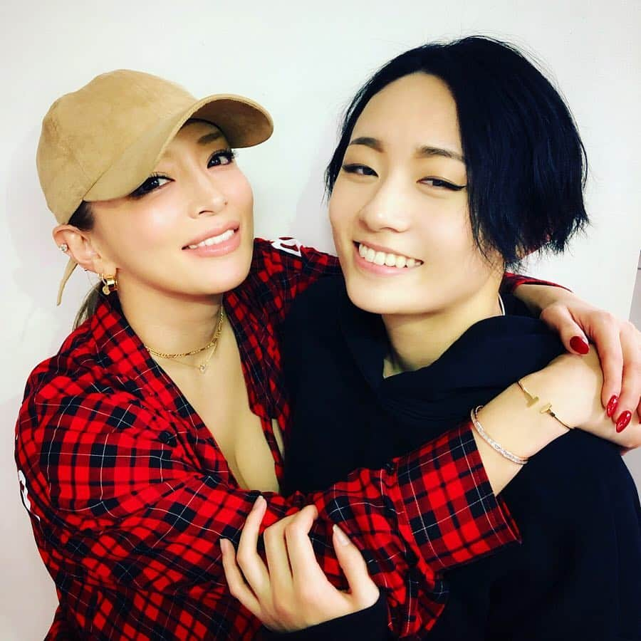 浜崎あゆみさんのインスタグラム写真 - (浜崎あゆみInstagram)「カウントダウンLIVEを皮切りに女子メンバー @risato__ がひとり増えますのん💋 ・ Risato19歳です🔥よろしくお願い致します🔥🔥🔥 ・ ・ #CDL20182019TROUBLE #平成サイゴノトラブル」12月27日 19時30分 - a.you