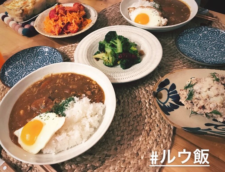 岸本セシルさんのインスタグラム写真 - (岸本セシルInstagram)「今月は #ルウ飯 頑張った😋  なんとなく頭でメニュー考えながら週末に買い溜めして、リメイクしながら作るごはんが楽しかったな😂✨ 子供産まれたら、こんなゆっくりご飯作る事もしばらく出来なくなりそうだし…対策考えなきゃね🤔  #cooking #手料理 #妊婦の暇つぶし #今だけ #にならないようにしなきゃね #肉率 #魚食べなきゃ  #写真にないけど鍋も沢山した」12月27日 21時59分 - cecil_lu