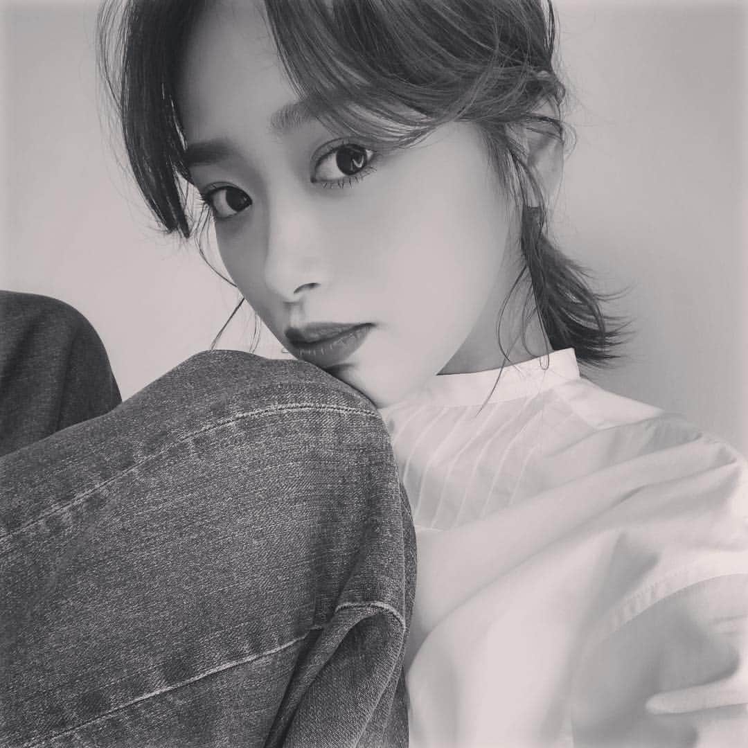 近藤千尋のインスタグラム：「２０１８年のお仕事終わり🥰💗 応援してくださった皆様、 ２０１９年の私も 是非是非宜しくお願いします😍 来年はどんな年になるかなぁ〜♫ 大掃除終わらせて 明日から岡山じゃ🍑❤️」