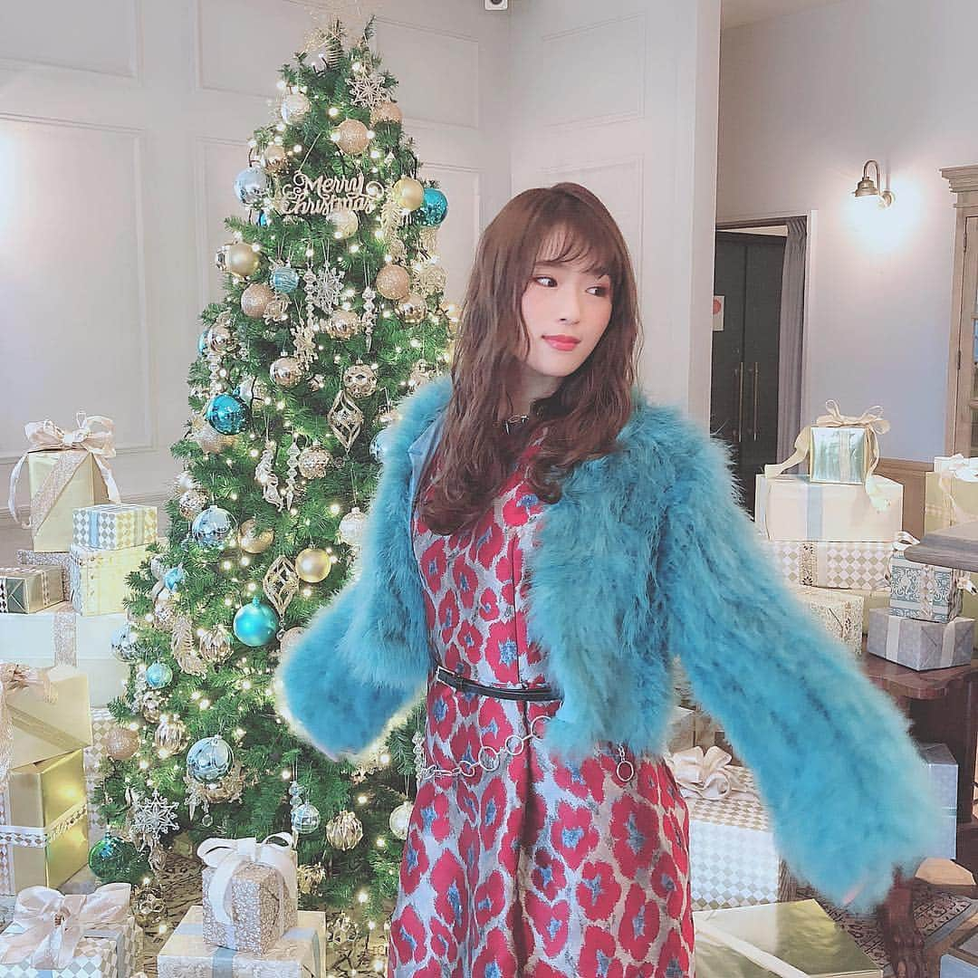 渋谷凪咲さんのインスタグラム写真 - (渋谷凪咲Instagram)「もう終わっちゃったけど🎄💙 . イケイケなぎちゃん😉笑 . music videoのoff shot📷 . . AKB48 54th Single . 「 NO WAY MAN」 type B 収録 . #大人選抜 #それでも彼女は #akb48 #nowayman」12月28日 0時25分 - nagisa_nikoniko