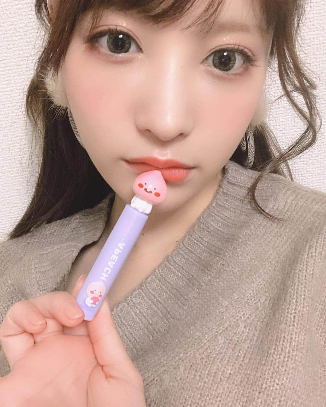 桃乃木かなさんのインスタグラム写真 - (桃乃木かなInstagram)「頂いたリップがPEACH😚🍑 #APEACH」12月28日 14時58分 - kana_momonogi