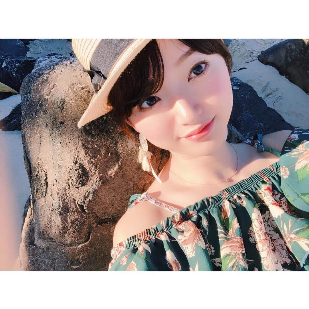 的場絢香さんのインスタグラム写真 - (的場絢香Instagram)「#20181226﻿ ﻿ Feel good. ﻿ ビーチでのんびり🏝﻿ 気持ちよかった〜。﻿ ﻿ ______________________ #マトバの海外旅行記 #オーストラリア #バイロンベイ #Australia #Byronbay #newsouthwales #chillout #feelgood」12月28日 8時02分 - ayaka_matoba