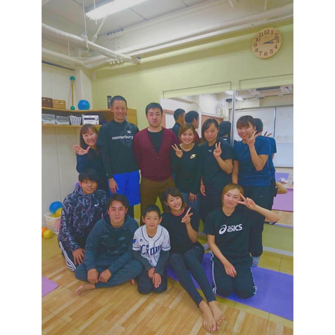 中尾紫乃のインスタグラム：「年末のトレーニングと忘年会！！ 来年はもっとゴルフ頑張ろう、、、🙃💚🏌️‍♀️🙃💚🏌️‍♀️🙃💚🏌️‍♀️」