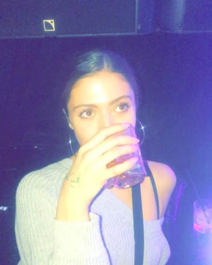 ジャック・レイ・パイルズのインスタグラム：「comment what you think the caption should be」
