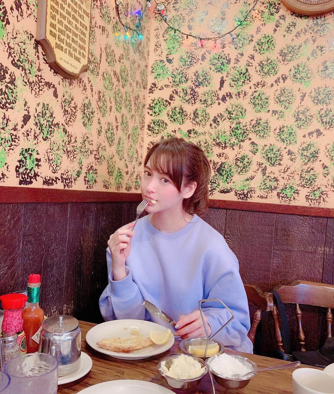 野崎萌香さんのインスタグラム写真 - (野崎萌香Instagram)「朝ごはん始めは the original pancake houseから🥞  レモンと粉砂糖たっぷりの もっちもちのダッチベイビー👶🍋」12月29日 6時53分 - moeka_nozaki