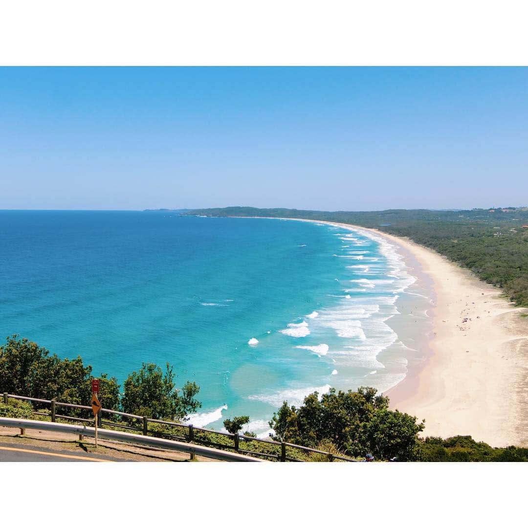 的場絢香さんのインスタグラム写真 - (的場絢香Instagram)「#20181227﻿ ﻿ Awesome view!!﻿ ﻿ この景色、感動…🌊💕﻿ ﻿ ____________________________﻿ #マトバの海外旅行記 #🇦🇺﻿ #オーストラリア #バイロンベイ﻿ #australia #byronbay #ocean」12月29日 15時40分 - ayaka_matoba