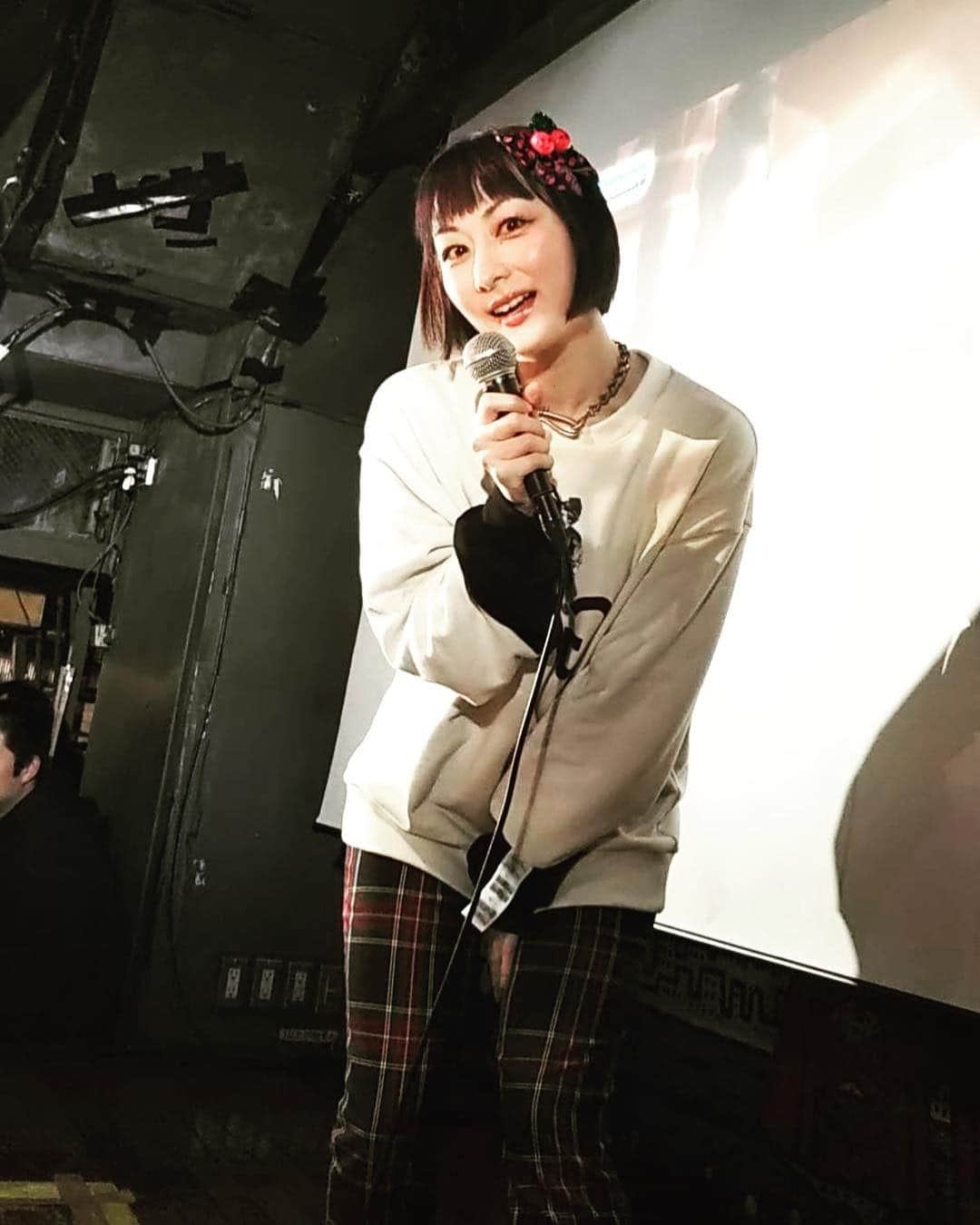 鳥居みゆきさんのインスタグラム写真 - (鳥居みゆきInstagram)「イベントありがとうございましたーーー！！！ うわあーーーい」12月29日 16時39分 - toriimiyukitorii