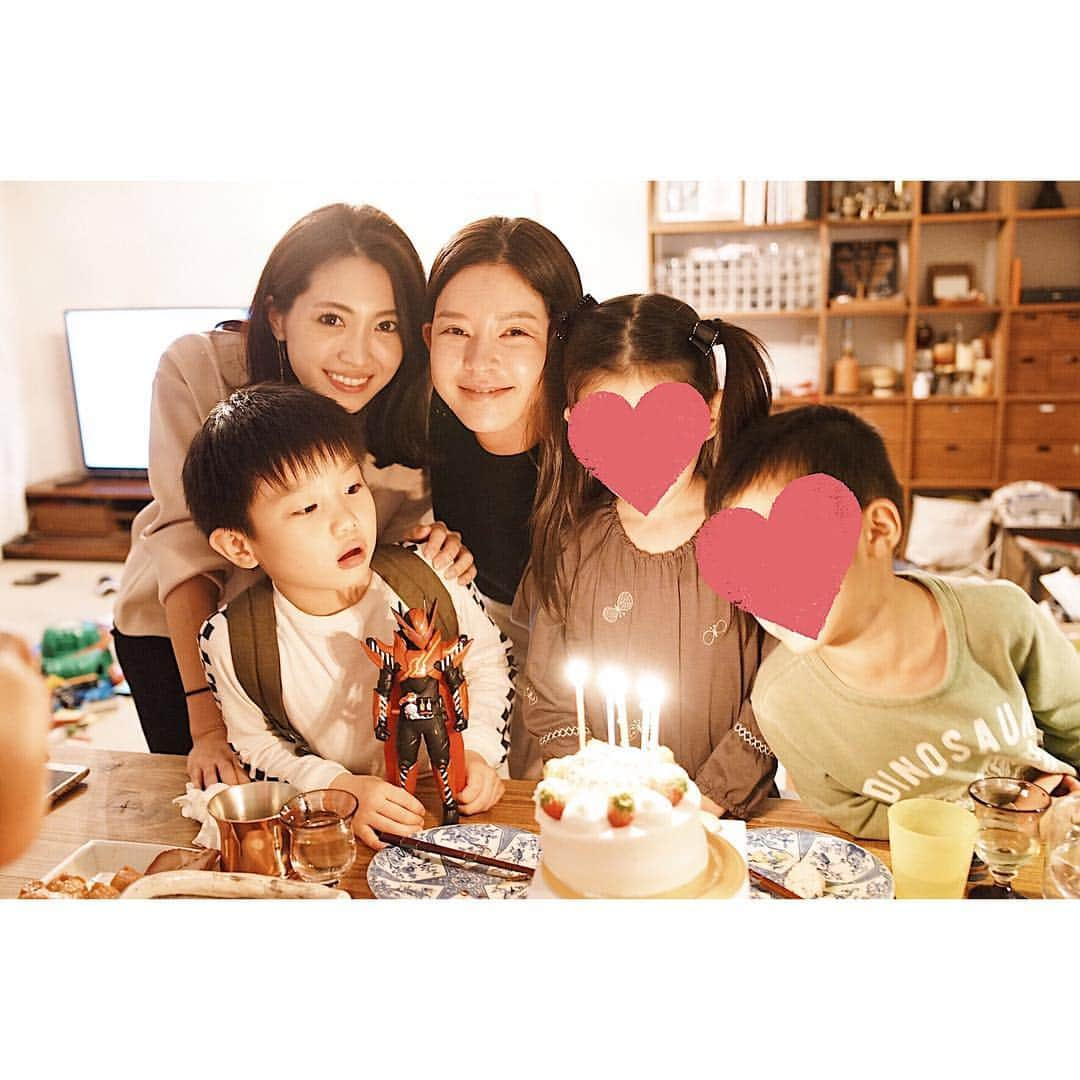 喜田彩子さんのインスタグラム写真 - (喜田彩子Instagram)「﻿ ﻿ 受験組にサプライズケーキ🎂🙏✨﻿ 皆んなありがとう❤️﻿ ﻿ それぞれ楽しい小学校生活になりますように...☺️﻿ ﻿ ﻿ ﻿ #サプライズ#surprise#ケーキ#🎂﻿ #ママ#ママ友#﻿ #東京#tokyo#도쿄﻿﻿ #持ち寄りパーティー ﻿﻿ #おかめ会 #ママ#ママ友#ママ会﻿﻿」12月5日 19時15分 - ayacokida