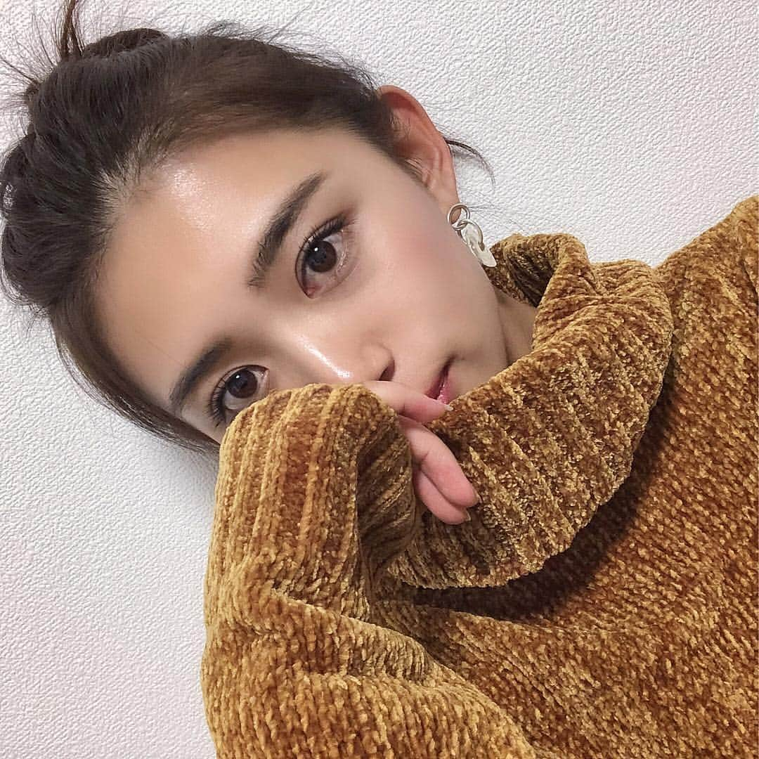 坪井ミサトさんのインスタグラム写真 - (坪井ミサトInstagram)「. . お団子楽チン🤣 . 今年も残すところあと少しですね〜 最後まで全力で楽しく生きよう💓 . . #お団子スタイル #楽チン #今年もあと少し #楽しく #笑顔で #感謝を忘れず #全力で生きる #野球 #野球女子 #fitness #fitnessgirl #training」12月6日 1時13分 - misato1030