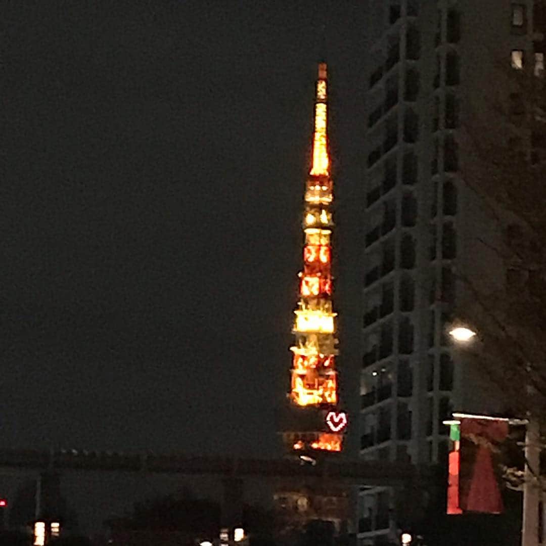 玉城マイさんのインスタグラム写真 - (玉城マイInstagram)「昨日の東京タワーがハートでした。かわゆ。」12月6日 21時56分 - tamagame777
