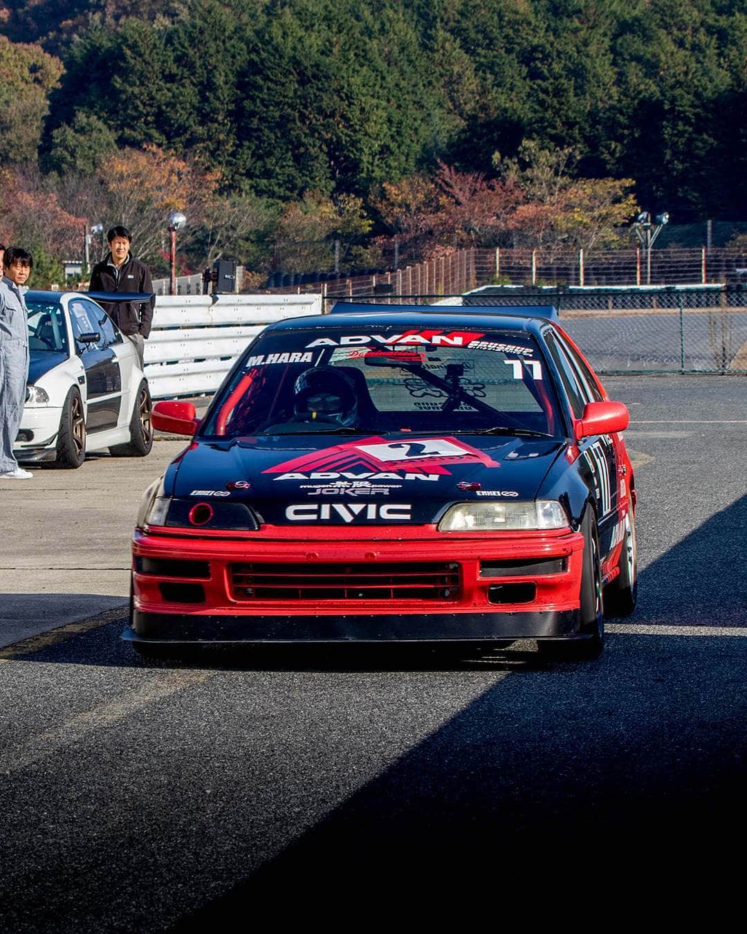 mistbahnさんのインスタグラム写真 - (mistbahnInstagram)「_ Domination Honda EF9 CIVIC _ _ Shot on 11-Nov 2018 "Race only for HONDA Track Cars" organized by @aslan_inc_japan at Central Circuit (Hyogo, Japan) owner: @masatoshief9 photo: @mistbahn _ _ JP) 2018年11月11日、セントラルサーキットで開催されたアスランさん( @aslan_inc_japan )主催の「ホンダ・ワンメイク・レース」にて撮影。 ドミネーション EF9。 _ _ #hondaonemakerace #centralcircuit #セントラルサーキット #hondacivic #ホンダシビック #シビック #ef9 #ef #efcivic #domination #ドミネーション #brushup_aw_osaka #advan #mugen #enkei #enkeiwheels #osakajdm #kanjo #kanjostyle #kanjoracer #kanjozoku #trackcar #trackspec #trackstance #timeattack #timeattackjapan #bseries #b18 #b18c #aslan」12月6日 16時51分 - mistbahn